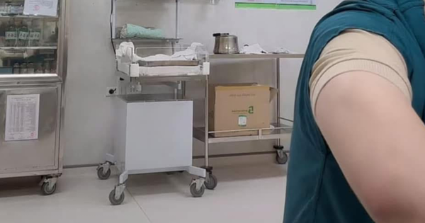 Bác sĩ có được livestream khi thăm khám, đỡ đẻ cho sản phụ hay không?