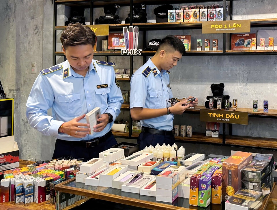 Từ ngày 15/5 tới, sử dụng thuốc lá điện tử có thể bị phạt đến 5 triệu đồng- Ảnh 2.