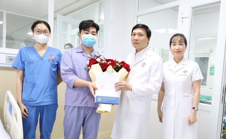 Niềm vui ngày ra viện của những người bệnh được ghép tạng thành công tại Bệnh viện Việt Nam - Thụy Điển Uông Bí- Ảnh 3.