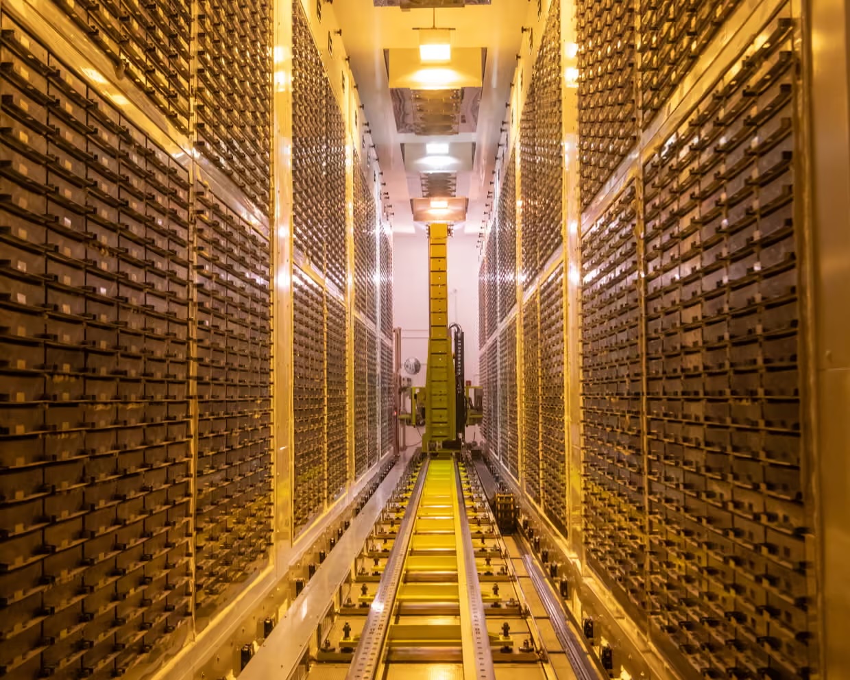 Hồ sơ y tế của nửa triệu người Anh bị rao bán trên mạng- Ảnh 1.