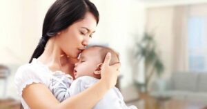 Trẻ chậm tăng cân phải làm sao?