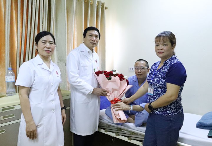 Niềm vui ngày ra viện của những người bệnh được ghép tạng thành công tại Bệnh viện Việt Nam - Thụy Điển Uông Bí- Ảnh 2.