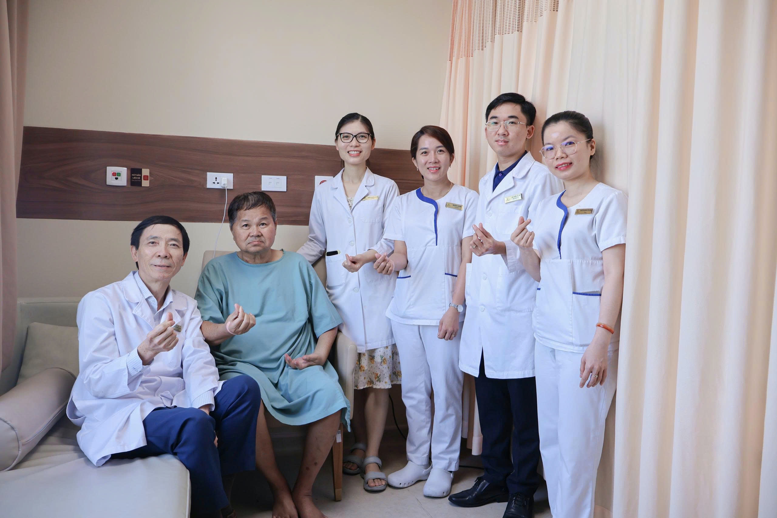 Ca phẫu thuật 'cân não' cứu bệnh nhân ung thư tiêu hoá đa bệnh nền tại Vinmec Cần Thơ- Ảnh 1.