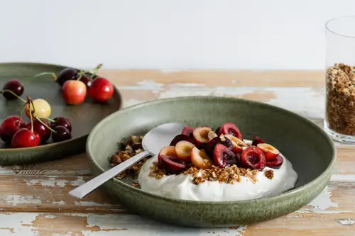 Chuyên gia dinh dưỡng chỉ mẹo siêu đơn giản để nạp 100g protein mỗi ngày- Ảnh 2.