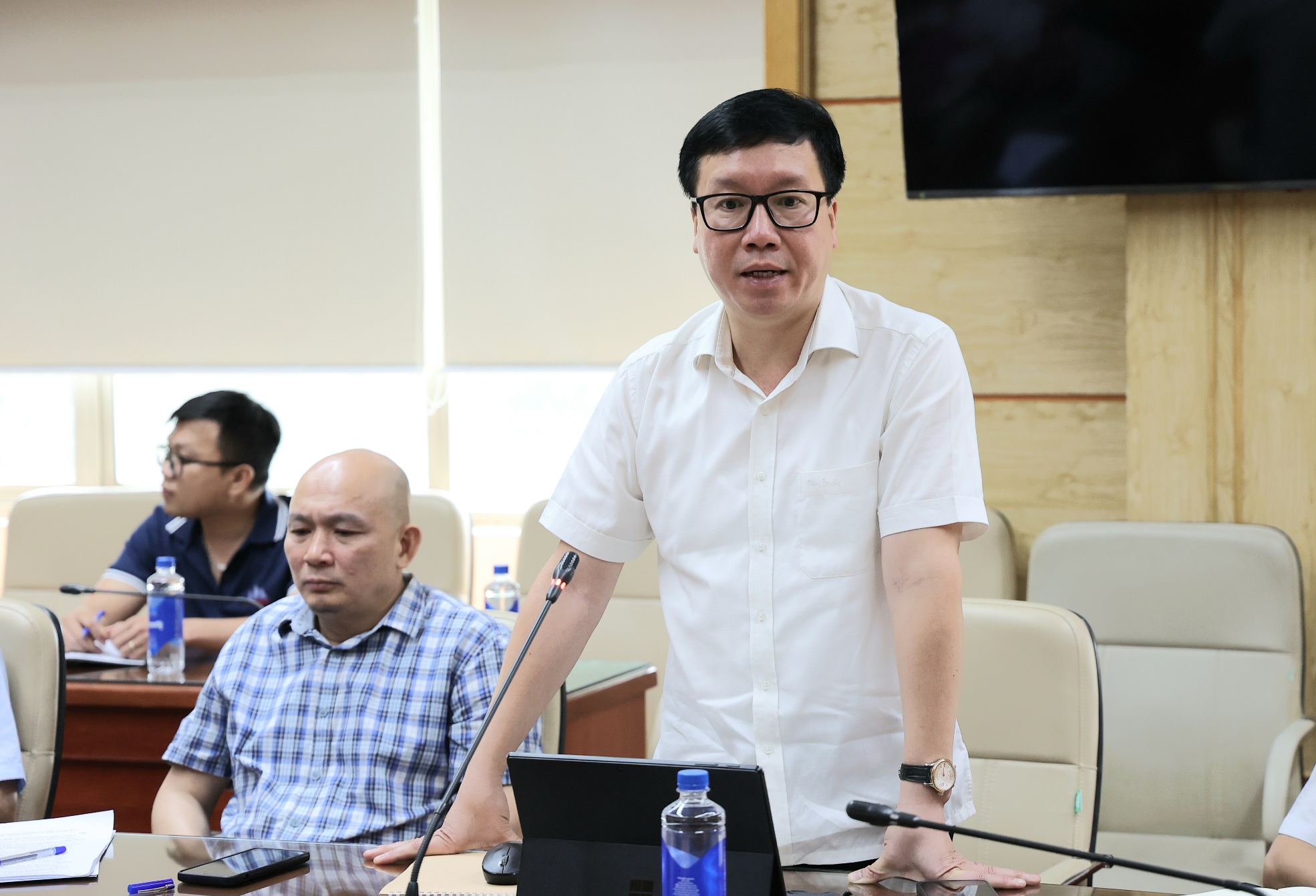 Lãnh đạo Bộ Y tế đôn đốc tiến độ dự án Cơ sở 2 Bệnh viện Bạch Mai và Việt Đức- Ảnh 2.