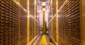 Hồ sơ y tế của nửa triệu người Anh bị rao bán trên mạng