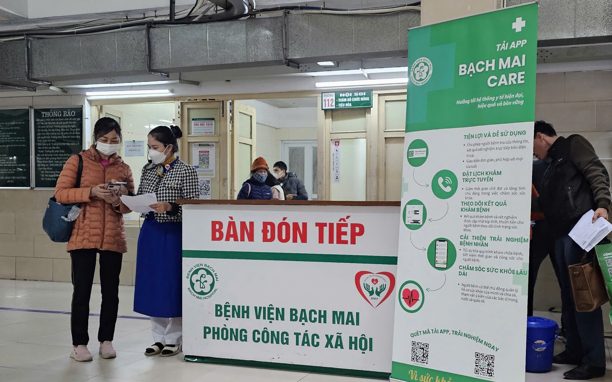 Chuyển đổi số y tế, Bệnh viện Bạch Mai đưa "trợ thủ" đắc lực vào quản lý sức khỏe người cao tuổi