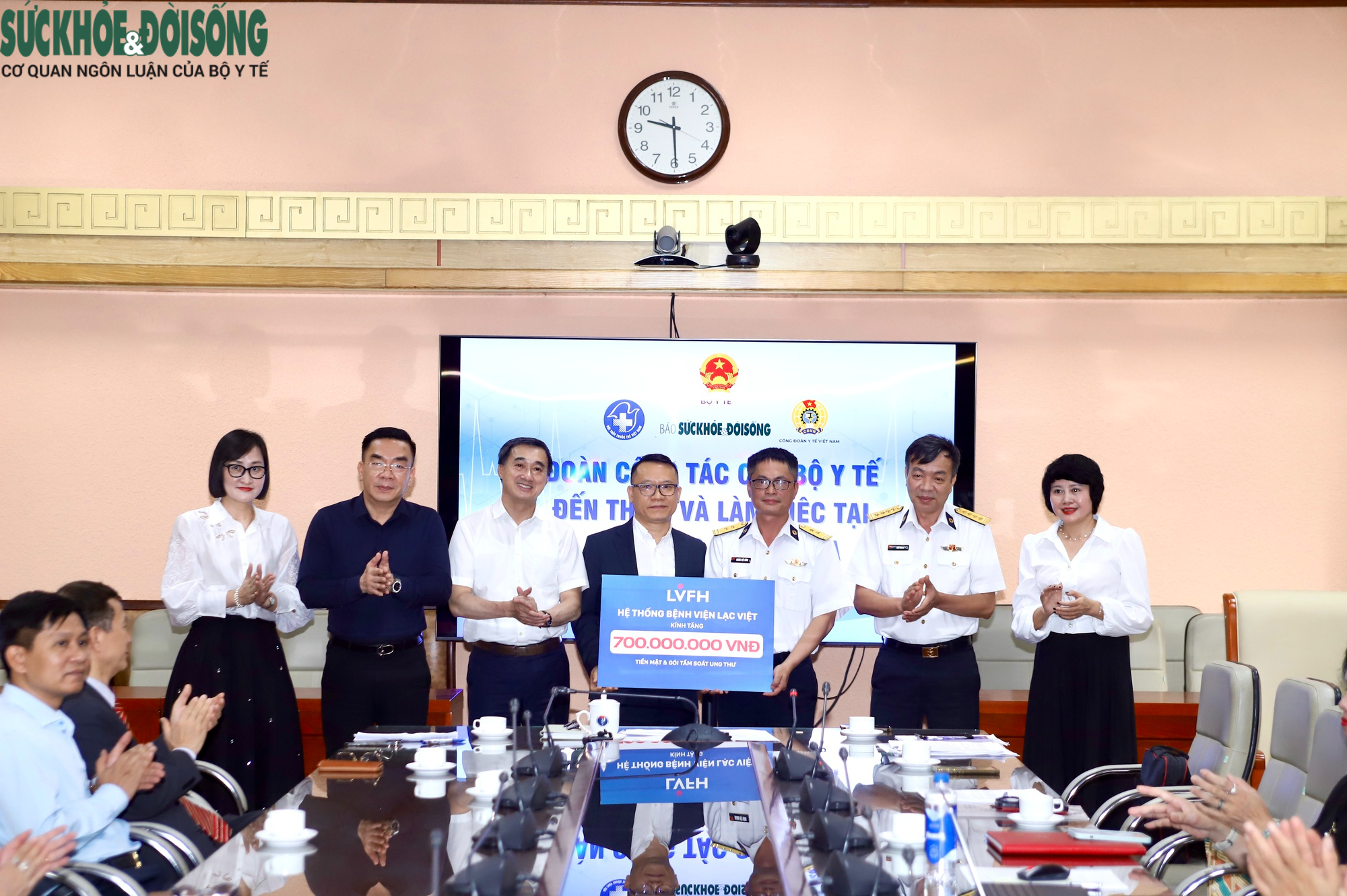 Bộ Y tế tiếp nhận nghĩa tình từ đất liền, chuẩn bị cho chuyến công tác tại Trường Sa- Ảnh 7.