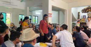 Tiếp bài chữa ‘bách bệnh’ bằng giác hơi hút máu ở Hà Nội: Đoàn kiểm tra yêu cầu chấm dứt hoạt động khám chữa bệnh