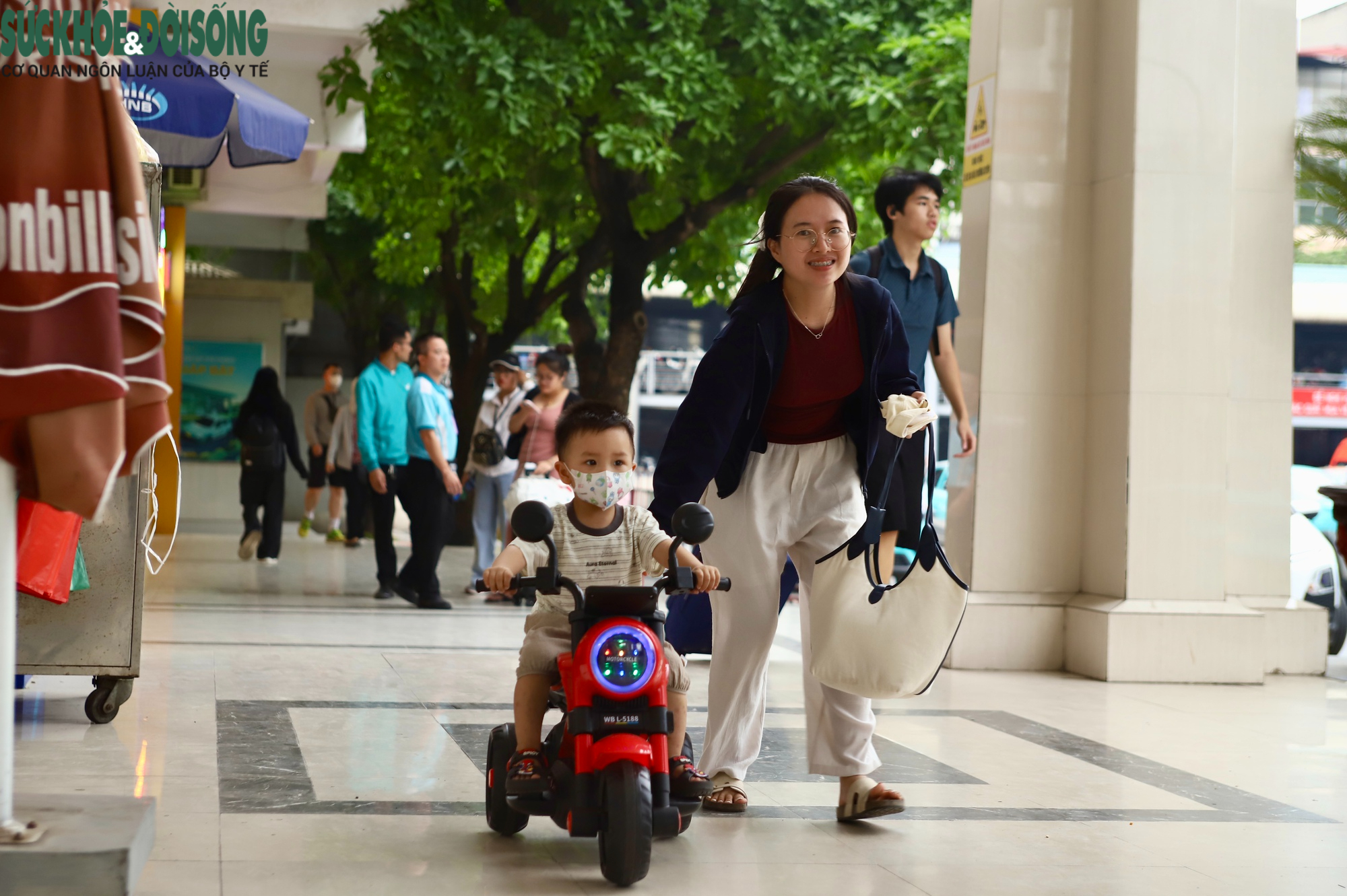 Cập nhật tình hình bến xe Hà Nội trước kỳ nghỉ lễ Giỗ Tổ Hùng Vương- Ảnh 5.