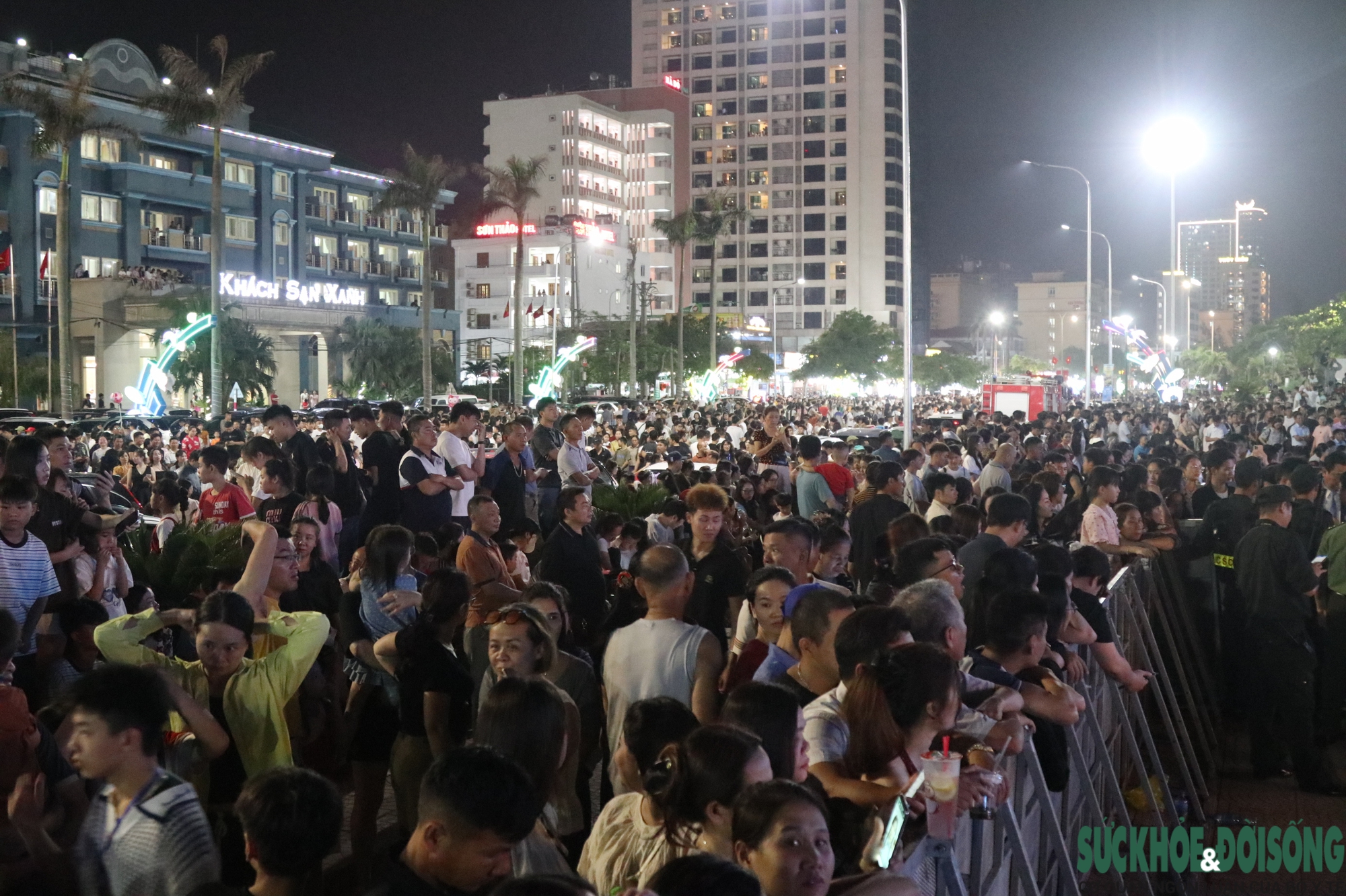 Festival biển Cửa Lò sôi động với 'Bốn mùa biển gọi'- Ảnh 2.