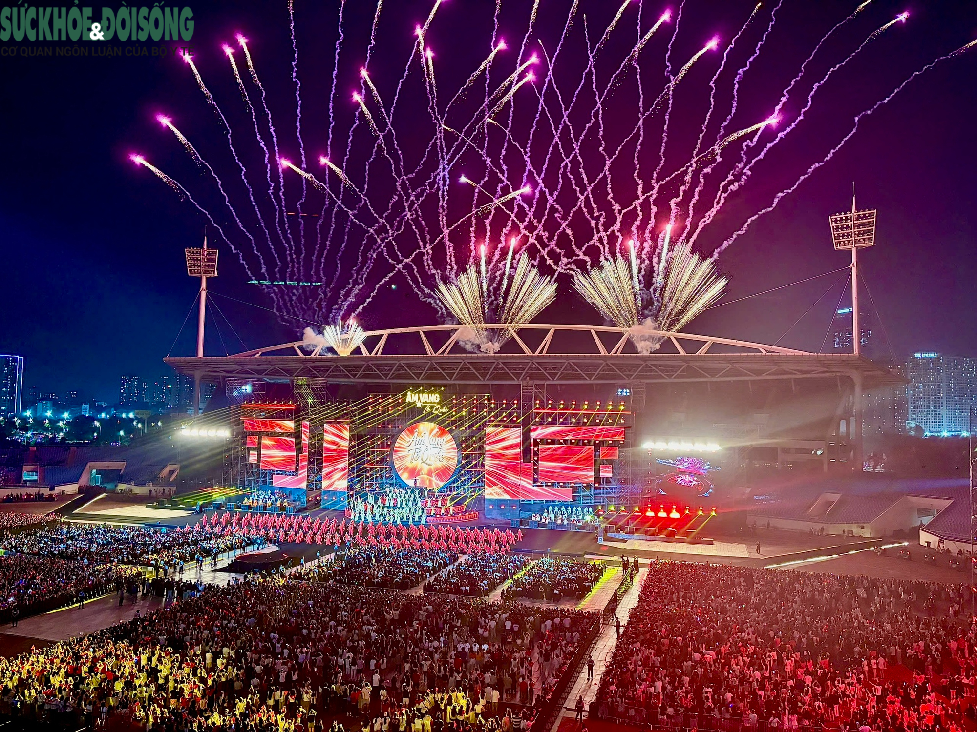 Những tiết mục đặc sắc tại 'Âm vang Tổ quốc' khiến khán giả không rời mắt- Ảnh 3.