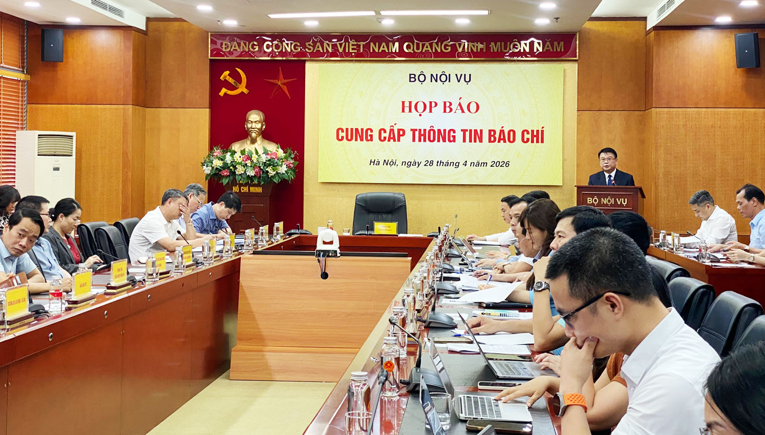 Bộ Nội vụ chuẩn bị kỹ lưỡng, đề xuất các phương án cụ thể về cải cách tiền lương- Ảnh 1.