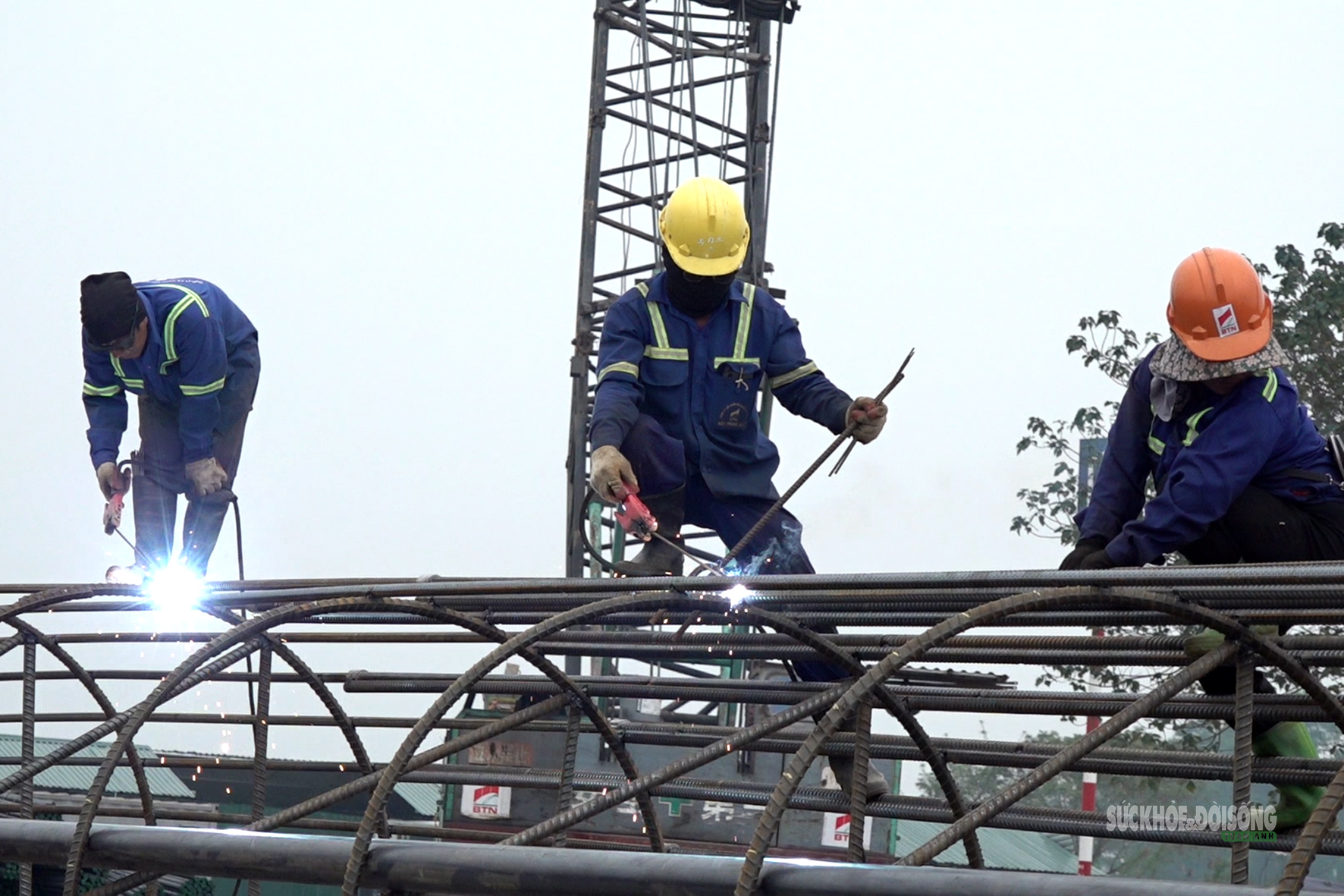 Cầu Ngọc Hồi hối hả thi công nối đôi bờ Hà Nội - Hưng Yên- Ảnh 3.