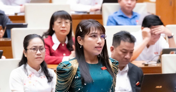 ĐBQH đề xuất đóng bảo hiểm xã hội cho người bán vé số dạo