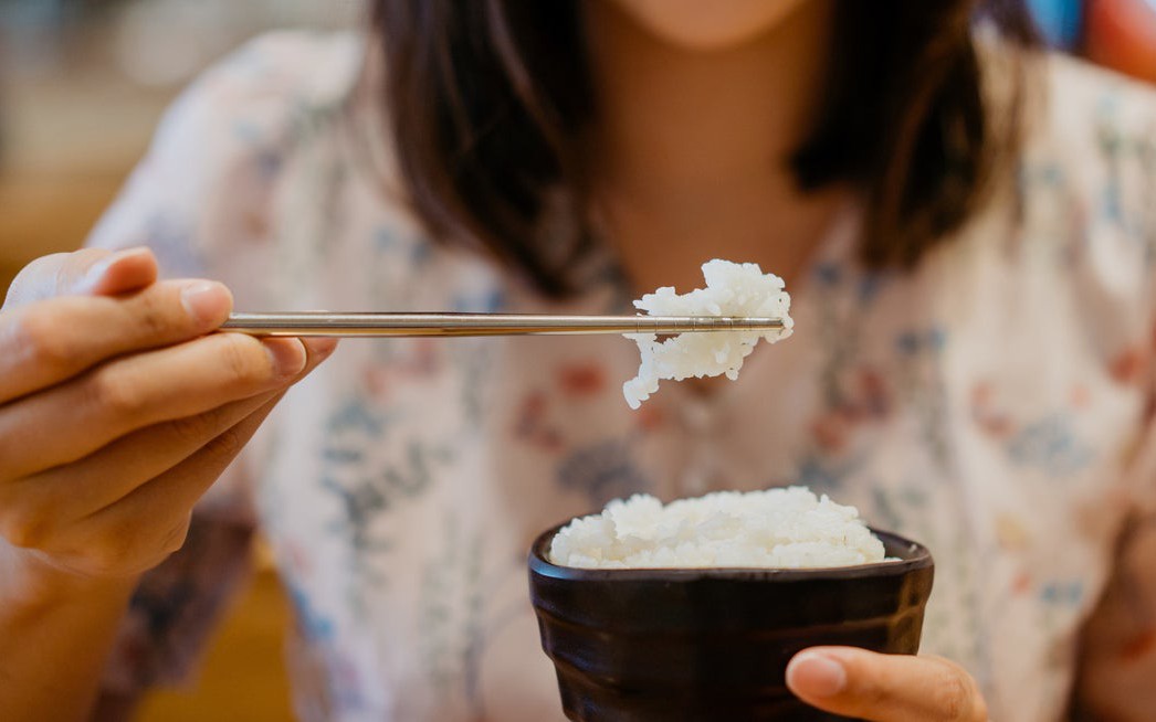 Ăn cơm nguội để tủ lạnh có giúp giảm cân?- Ảnh 3.