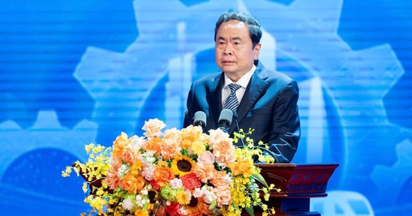 Tập trung nâng cao năng suất lao động, thúc đẩy tăng trưởng hai con số