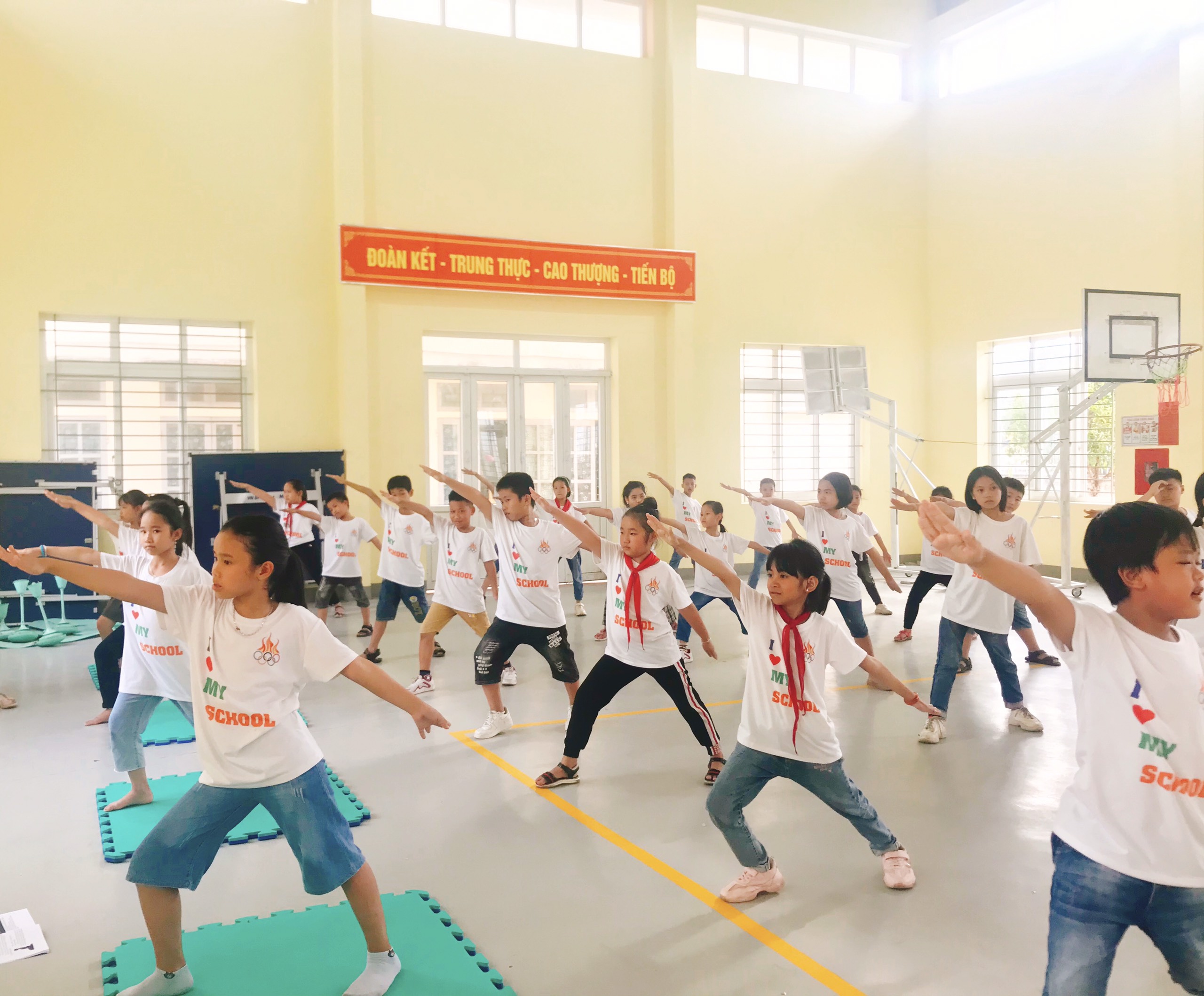 Dinh dưỡng hỗ trợ tăng chiều cao tối ưu: Đừng bỏ lỡ "cửa sổ vàng" của trẻ- Ảnh 1. Dinh dưỡng hỗ trợ tăng chiều cao tối ưu: Đừng bỏ lỡ "cửa sổ vàng" của trẻ- Ảnh 1.