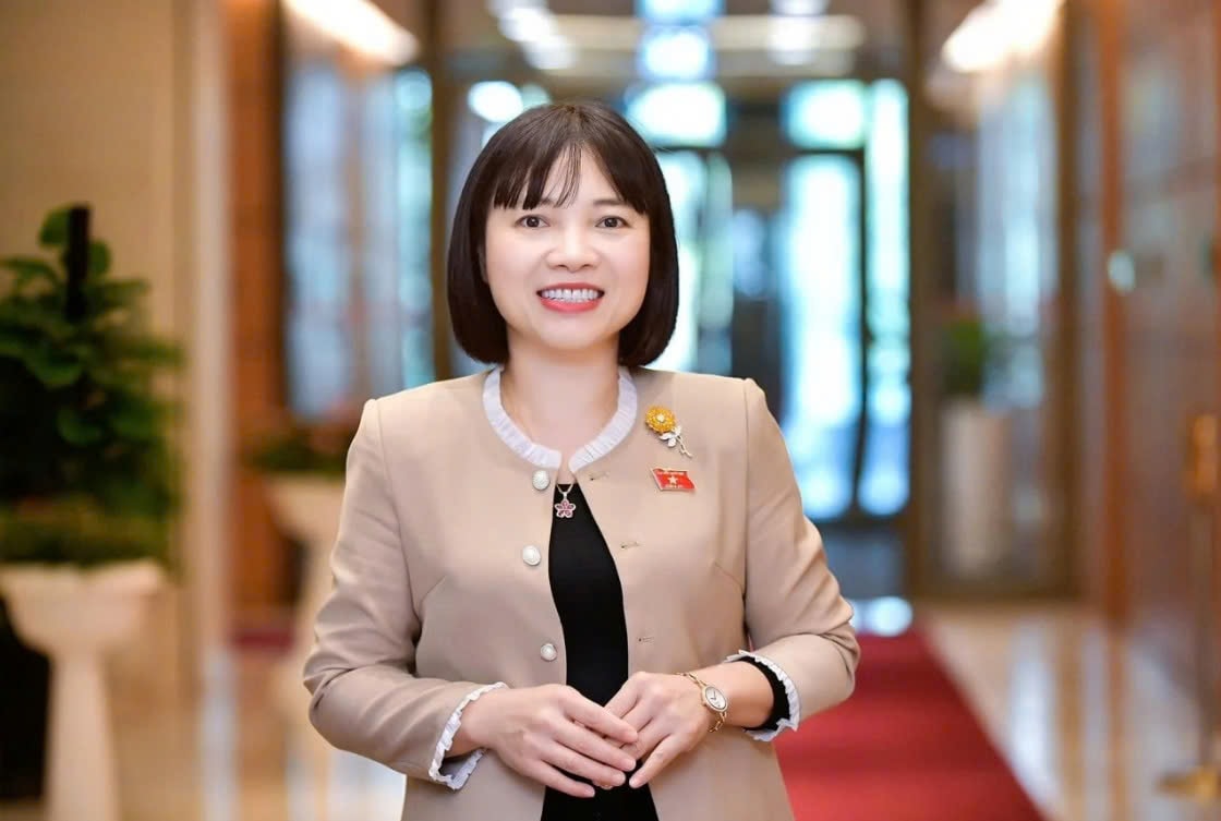 Thịt lợn bẩn 'chễm chệ' trong bữa ăn học đường báo động an toàn xã hội- Ảnh 2.