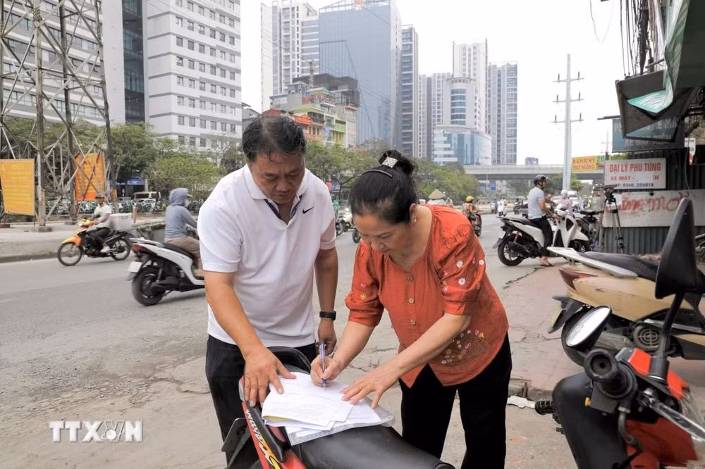 Hà Nội: Quyết tâm kịp tiến độ bàn giao mặt bằng đường Tam Trinh mở rộng trước 30/4- Ảnh 2.