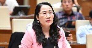 ĐBQH: Miễn học phí, nhưng gánh nặng lại chuyển sang các khoản thu học liên kết