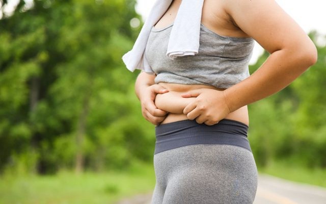 Đi bộ giúp giảm cân và