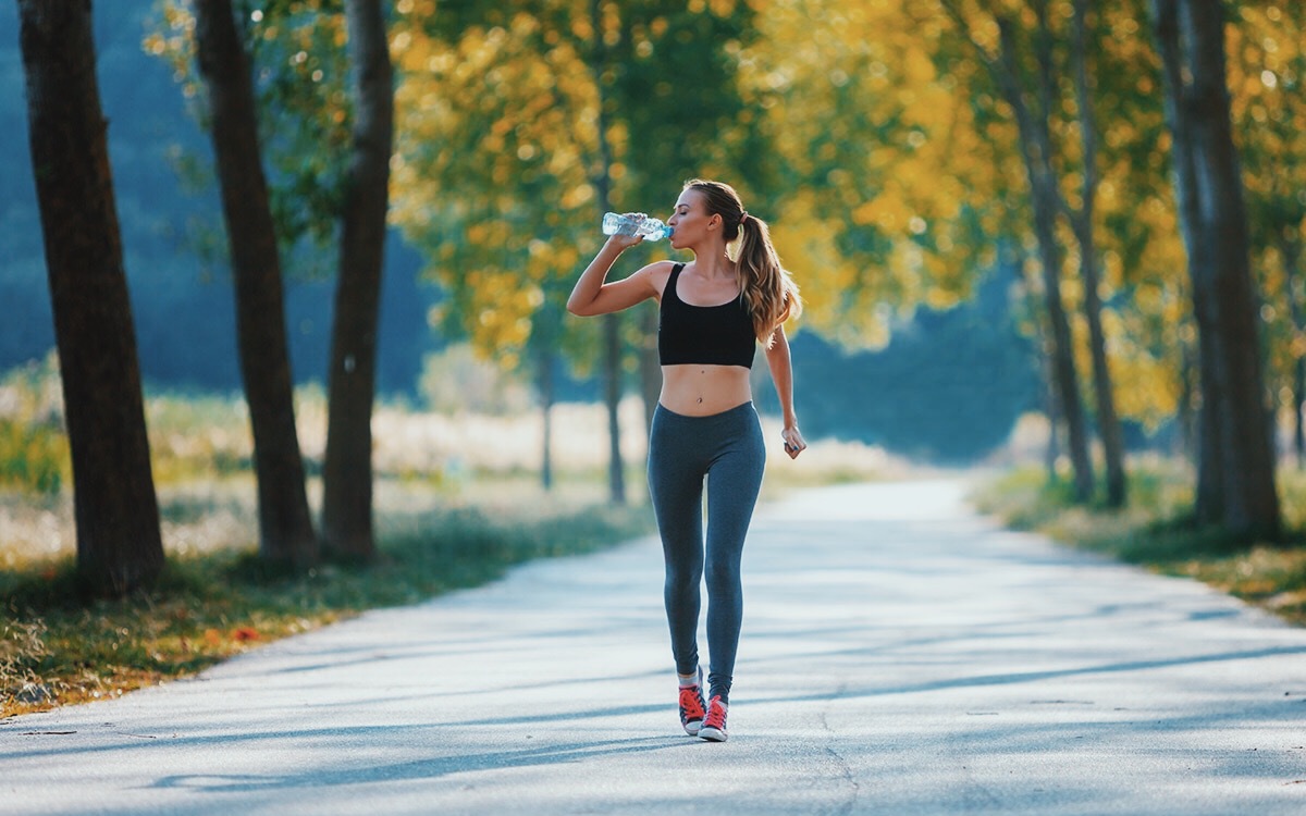 Hướng dẫn cách đi bộ đúng để bảo vệ sức khỏe tim mạch