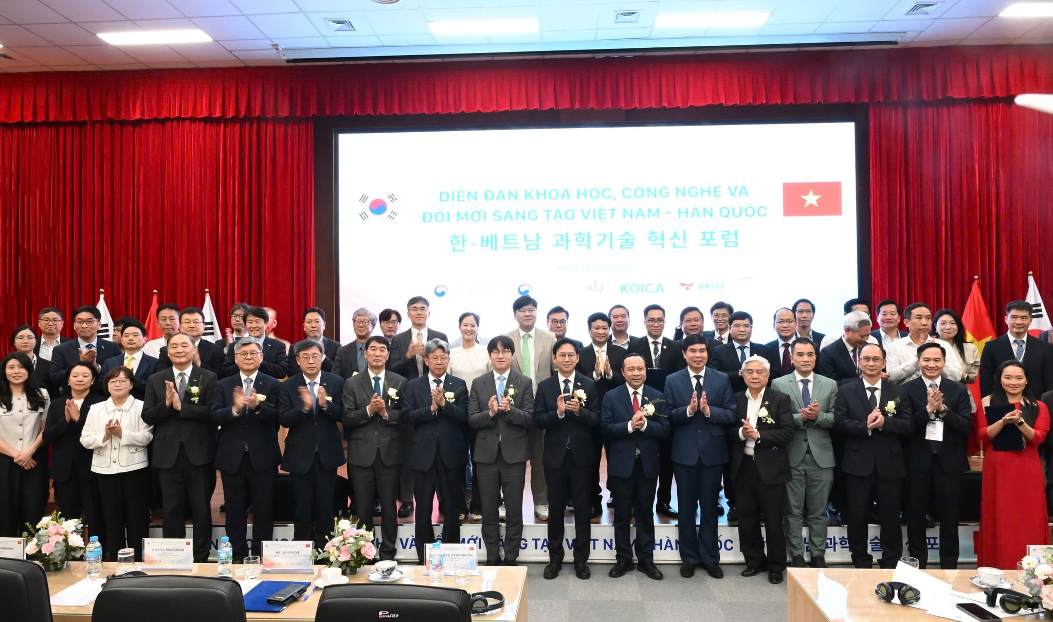 Bộ trưởng Bộ KH&CN: Tăng cường liên kết và hợp tác để làm chủ công nghệ lõi- Ảnh 3.