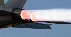 Mỹ bất ngờ chuyển giao công nghệ động cơ máy bay chiến đấu cho Ấn Độ