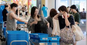 Đi máy bay dịp nghỉ lễ 30/4: Cần lưu ý gì để tránh chậm giờ, lỡ chuyến?