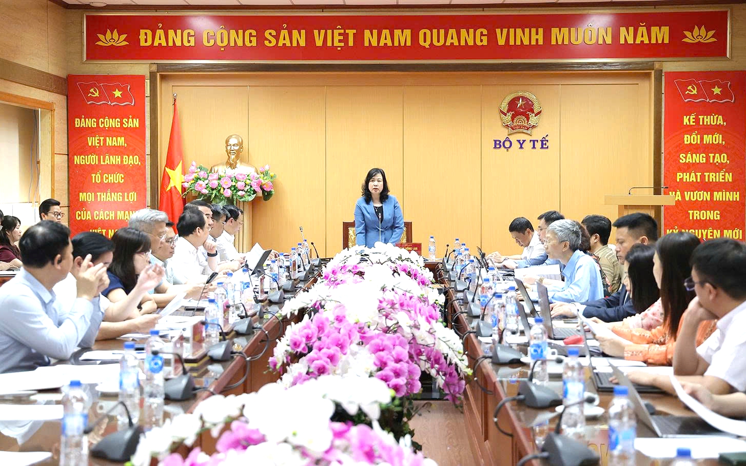 Hạ tầng số và công nghiệp công nghệ số tiếp tục tăng trưởng mạnh- Ảnh 2.