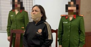 Khởi tố nữ chủ quán bán cà phê giả