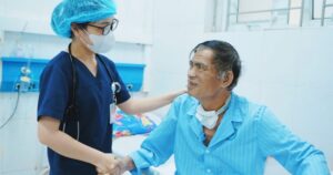 Hai lần kéo người đàn ông thoát ‘cửa tử’