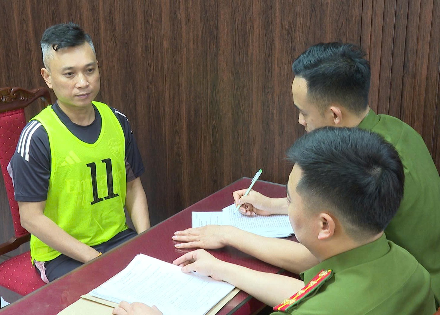 Triệt phá trường gà quốc tế Viêng Xay quy mô đặc biệt lớn- Ảnh 3.