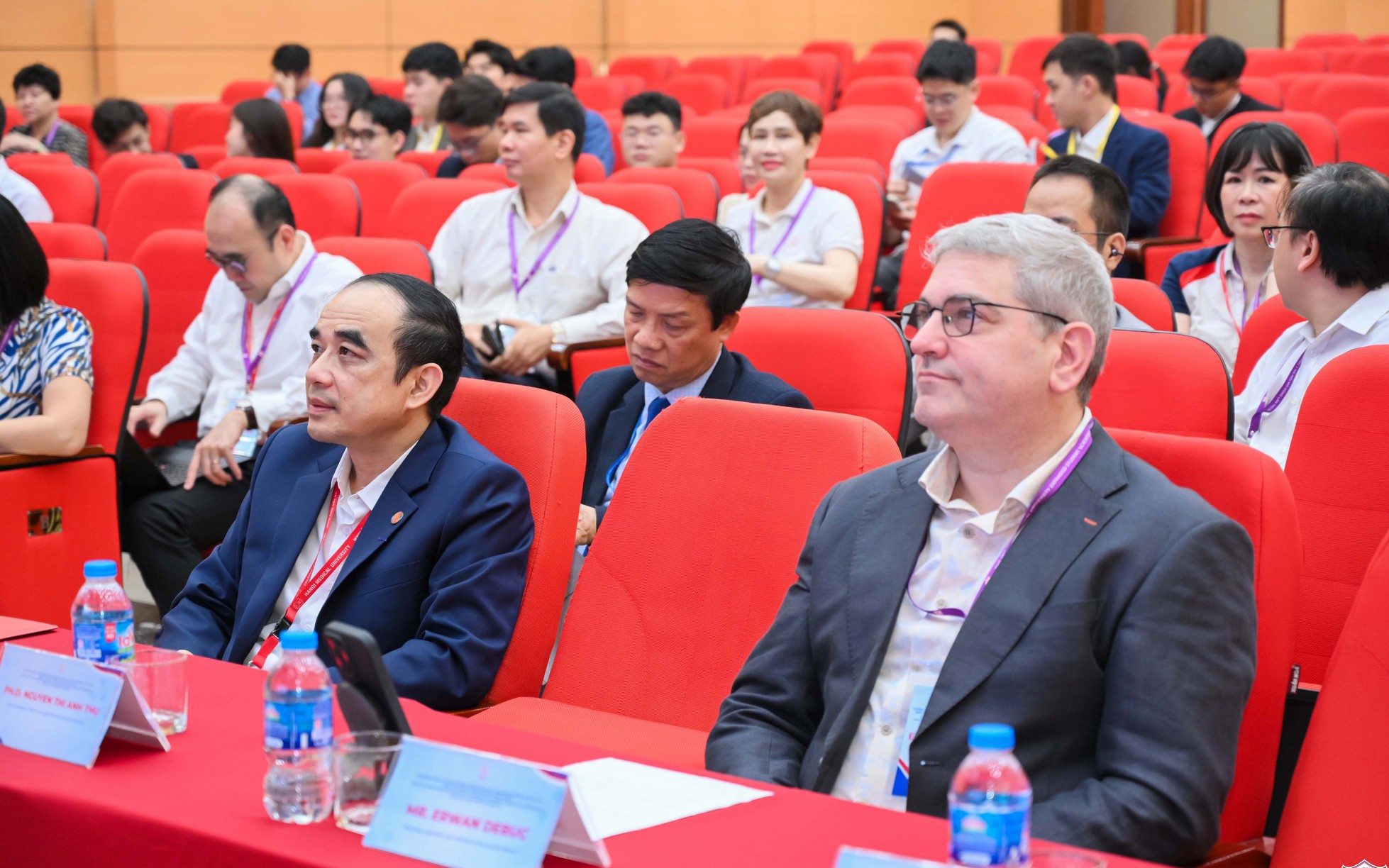 Dấu ấn quốc tế tại Hội nghị Khoa học sinh viên Trường Đại học Y Hà Nội