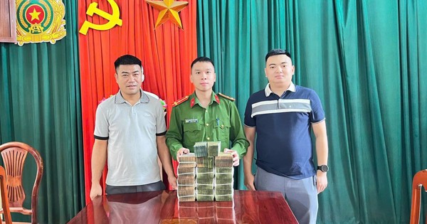 Thấy số dư nhận hơn 2 tỉ đồng từ tài khoản lạ, nam thanh niên vội báo công an