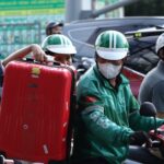 Dòng người ùn ùn rời Thủ đô nghỉ lễ 30/4, cửa ngõ và vành đai ken đặc phương tiện