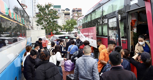 Yêu cầu không để ‘kẹt xe, thiếu vé’ dịp nghỉ lễ 30/4