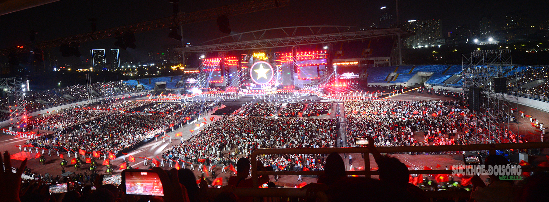 Khoảnh khắc gợi nhớ lễ diễu binh, diễu hành trong 'Âm vang Tổ quốc'- Ảnh 12.