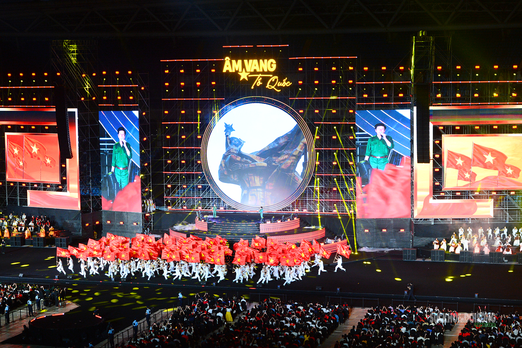 Khoảnh khắc gợi nhớ lễ diễu binh, diễu hành trong 'Âm vang Tổ quốc'- Ảnh 10.