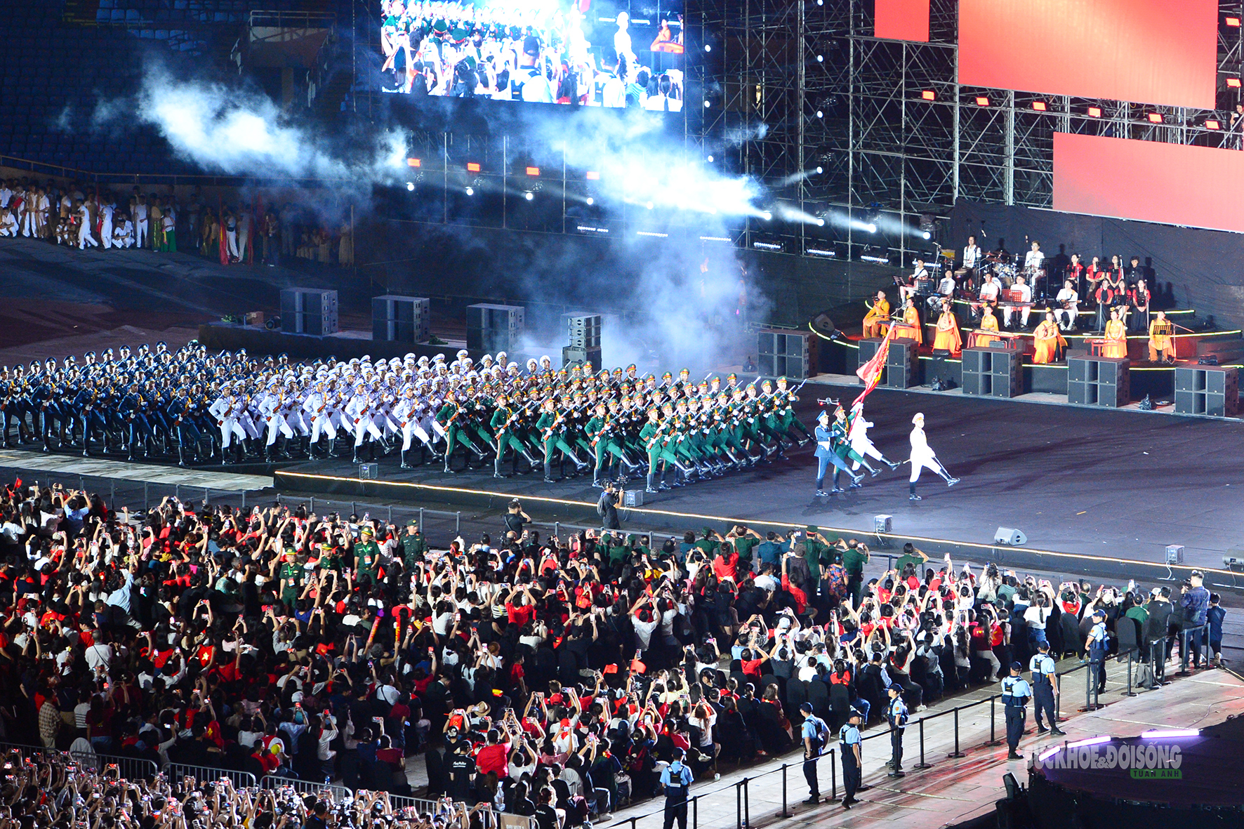 Khoảnh khắc gợi nhớ lễ diễu binh, diễu hành trong 'Âm vang Tổ quốc'- Ảnh 8.