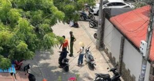 Vụ nam sinh lớp 9 tử vong: Trấn an tâm lý học sinh, thăm hỏi gia đình nạn nhân