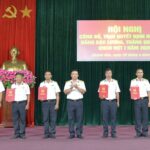 Lữ đoàn 955 thăng quân hàm cho 53 quân nhân, tri ân người có công dịp 30/4