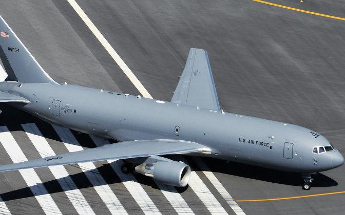 Không quân Mỹ "mắc kẹt" với máy bay tiếp dầu thời Chiến tranh Lạnh