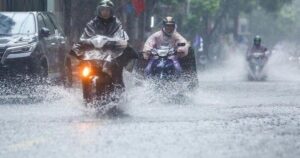 Cảnh báo mưa dông, lốc sét kèm mưa đá ở nhiều khu vực chiều tối nay