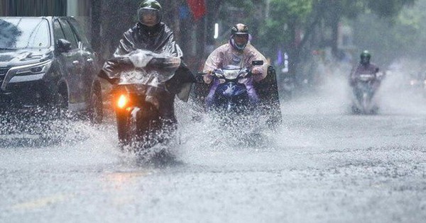 Cảnh báo mưa dông, lốc sét kèm mưa đá ở nhiều khu vực chiều tối nay