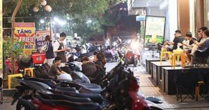 Không gian chung bị ‘xẻ thịt’ tại chung cư 310 Minh Khai, cư dân bức xúc