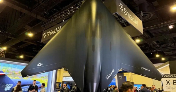 Mỹ phát triển UAV chiến đấu ‘dị biệt’ cất, hạ cánh thẳng đứng