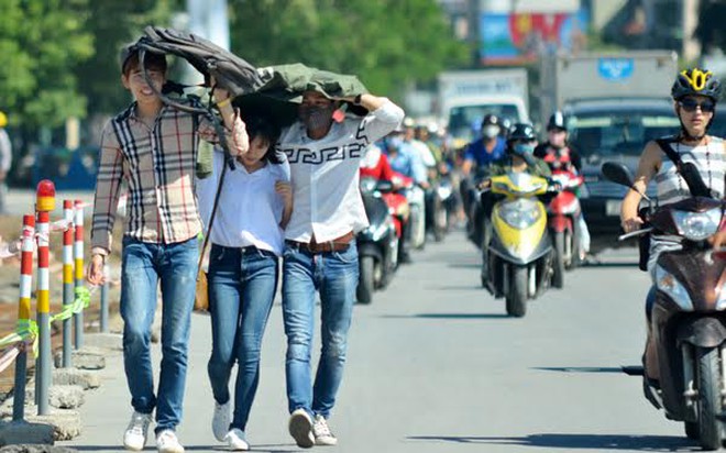 Nam Bộ xuất hiện đợt nắng nóng kéo dài hết tháng 4- Ảnh 1.