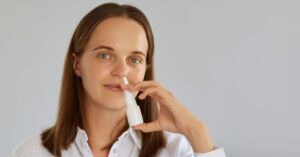 Não người có thể được ‘trẻ hóa’ chỉ bằng một bình xịt mũi